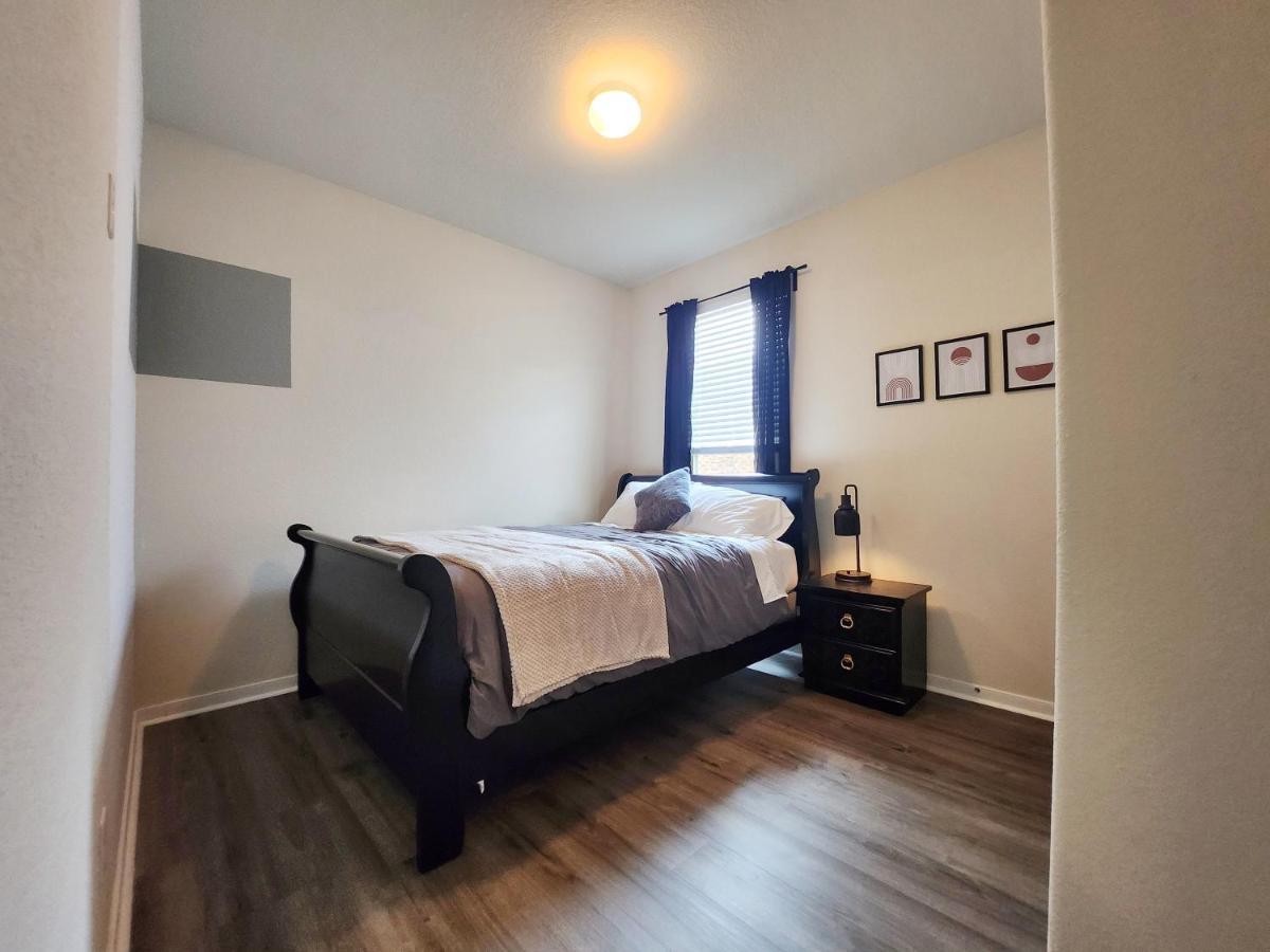 4 Bedroom Home Near Downtown Med Center Nrg Stadium Pearland Skyview Long By Ion Rentals Х'юстон Екстер'єр фото