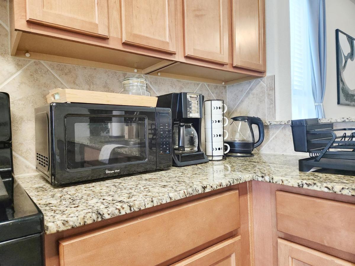4 Bedroom Home Near Downtown Med Center Nrg Stadium Pearland Skyview Long By Ion Rentals Х'юстон Екстер'єр фото