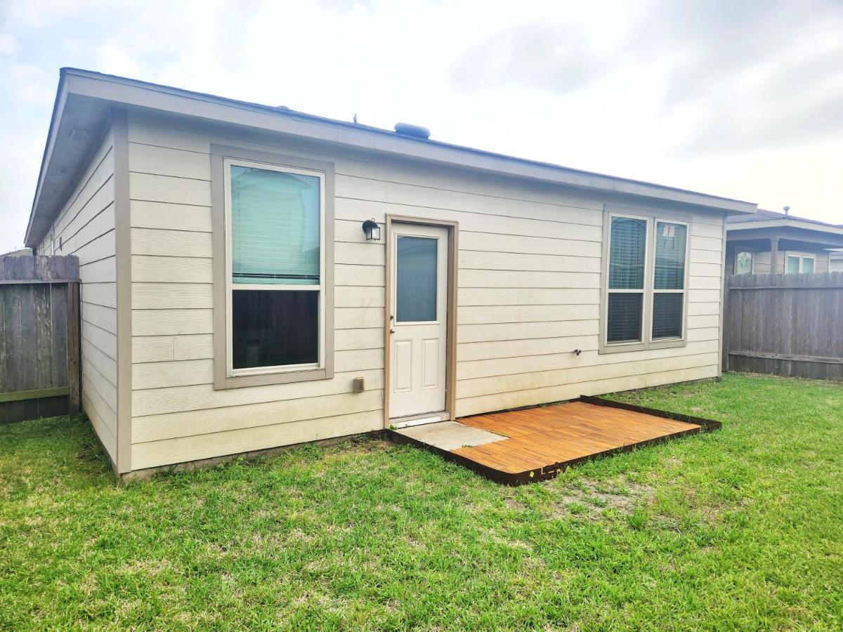 4 Bedroom Home Near Downtown Med Center Nrg Stadium Pearland Skyview Long By Ion Rentals Х'юстон Екстер'єр фото